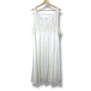 Sopre Vintage Lace Nightgown Size 4X Nylon Sleep Dress